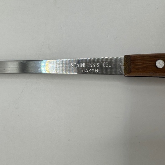 Teak wood handled nut cracker or shellfish cracker set. Vintage made in Japan. - Picture 9 of 12